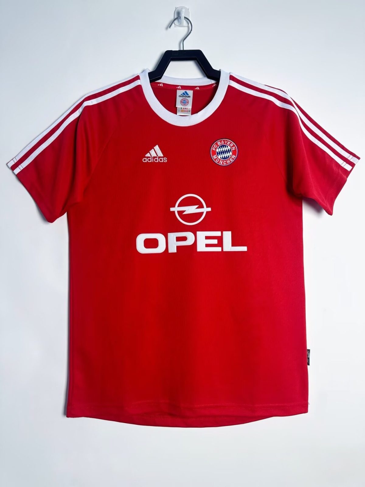 Maillot rétro Bayern Munich 01/02 édition Champions League