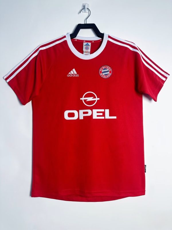 Maillot rétro Bayern Munich 01/02 édition Champions League