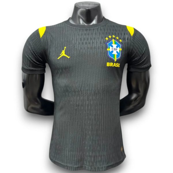 Brazil 26/27 away training shirt (copy)