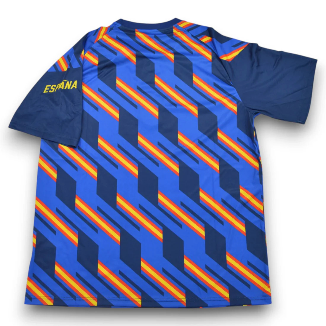 Spain 26/27 training shirt, image 4