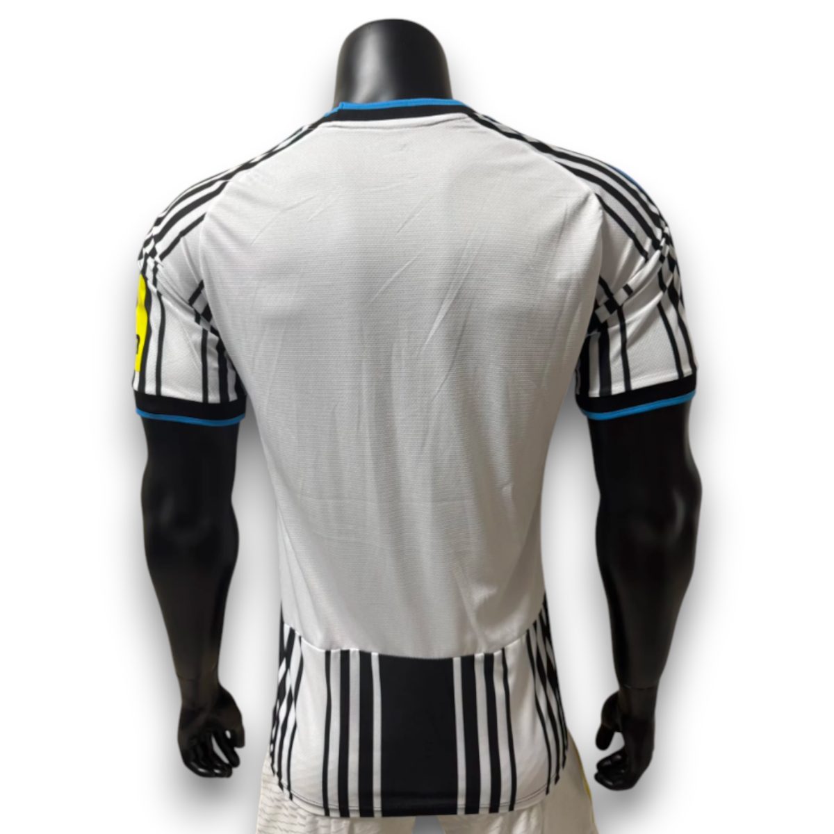Newcastle United 26/27 home kit shirt, image 2
