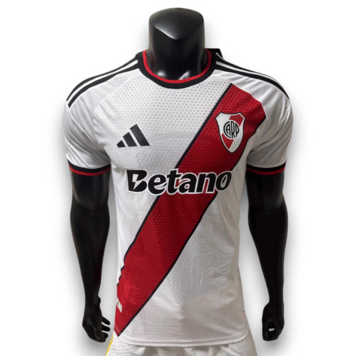 Maillot domicile River Plate 26/27
