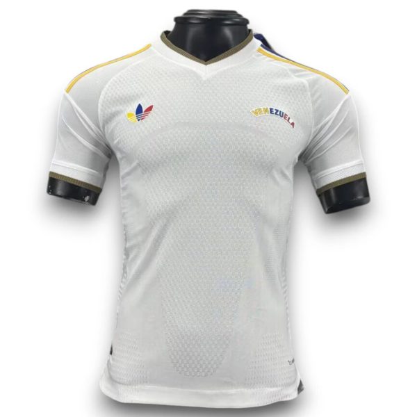 Venezuela 26/27 away shirt